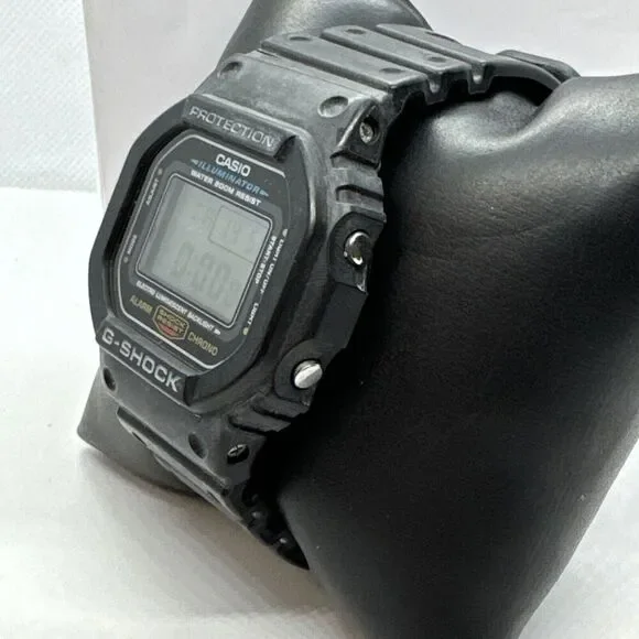 Casio G-Shock DW-5600E Men's Black Resin Strap Digital Dial Wrist Watch JNA85 - Picture 3 of 12